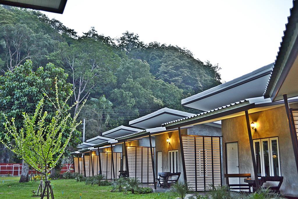 V Valley Resort Сатун Екстер'єр фото