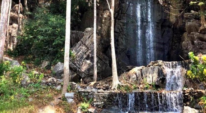 V Valley Resort Сатун Екстер'єр фото